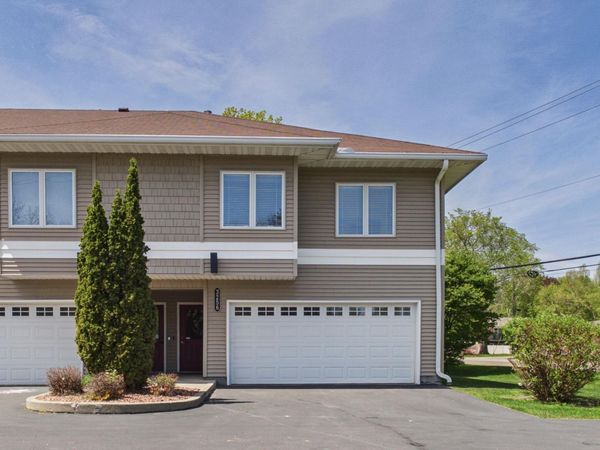 3256 Old Highway 8 , Saint Anthony, MN 55418