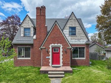 317 E Grand River Avenue , Fowlerville Vlg, MI 48836