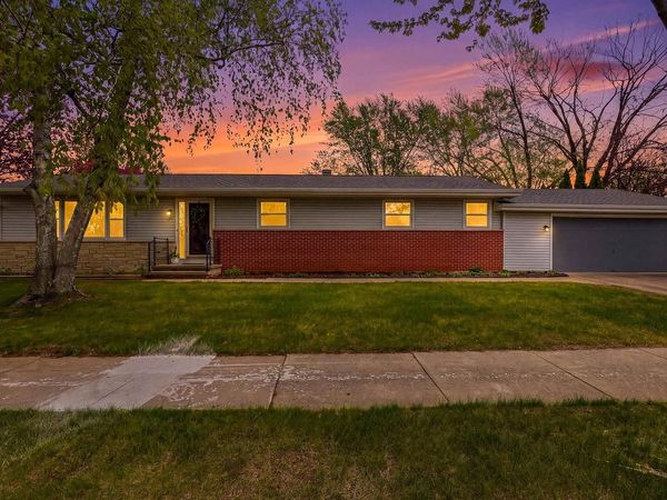 920 WESTHAVEN DRIVE, Oshkosh, WI 54904