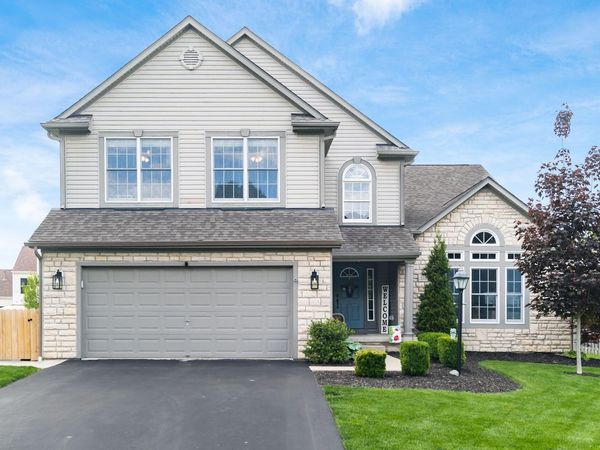 215 Carson Court , Pickerington, OH 43147