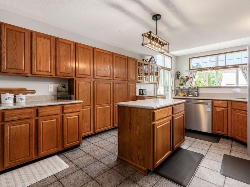 215 Carson Court, Pickerington, OH 43147 Photo 11