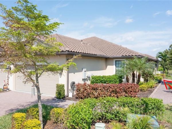 8013 Calle Canovas CT , NAPLES, FL 34114