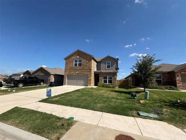 140 Maywood LN, Jarrell, TX 76537