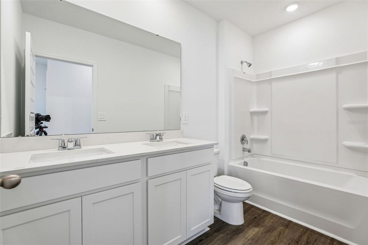 4005 Valerian Way , Tavares, FL 32778 Photo
