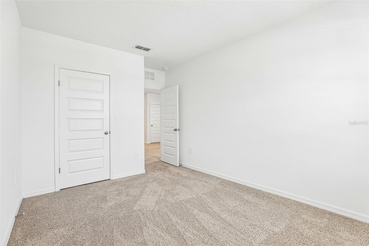 4005 Valerian Way , Tavares, FL 32778 Photo