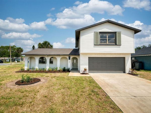 180 FLORIDA BOULEVARD , MERRITT ISLAND, FL 32953