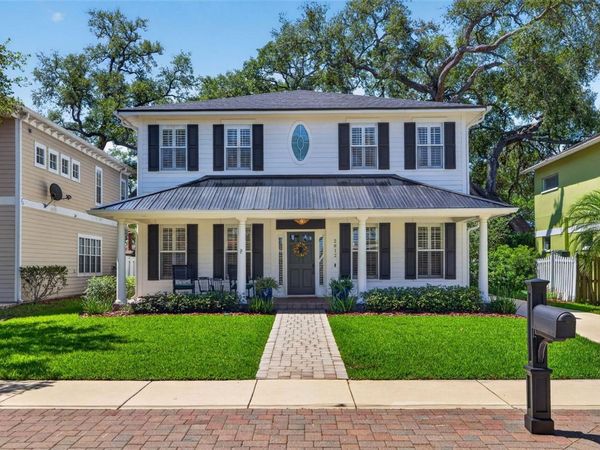 2812 W PAXTON AVENUE , TAMPA, FL 33611