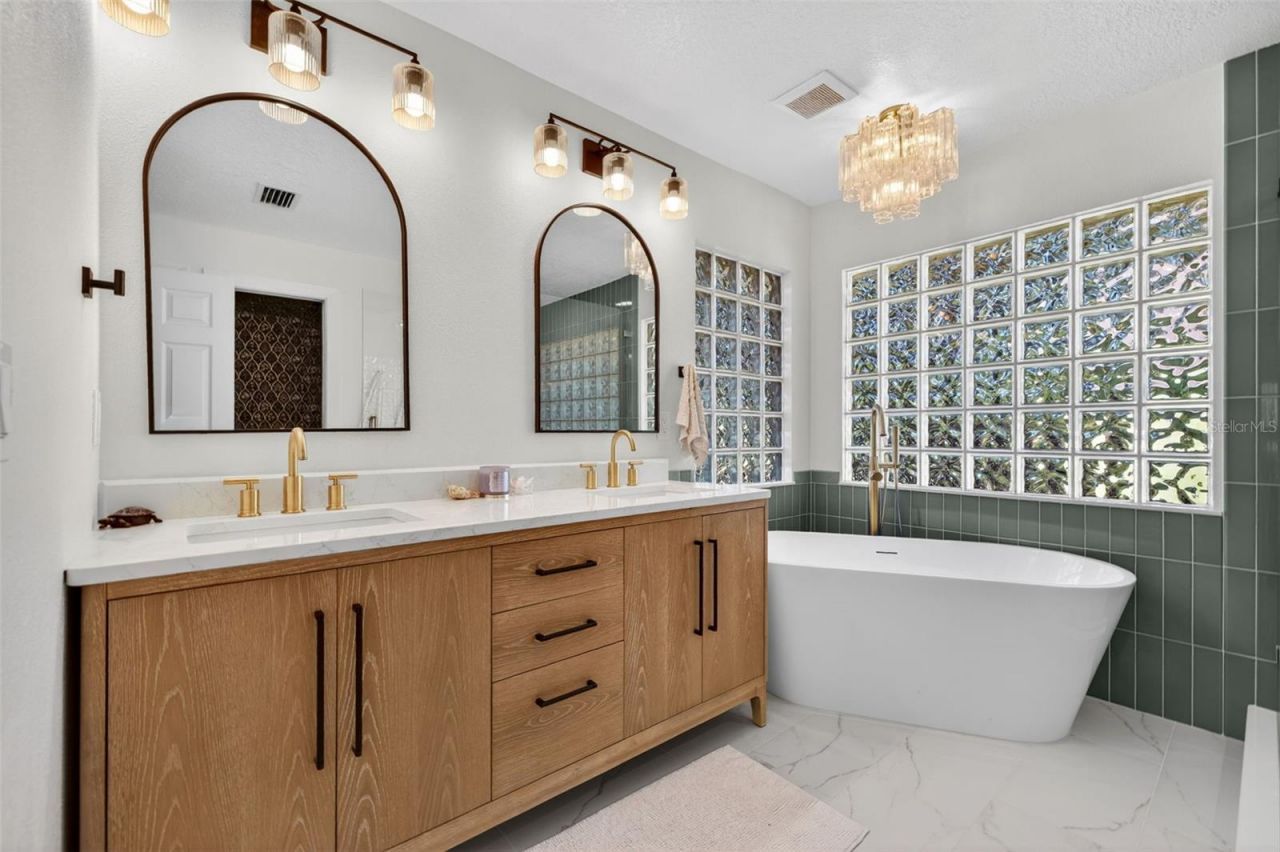 2812 W Paxton Avenue, Tampa, FL 33611 Photo