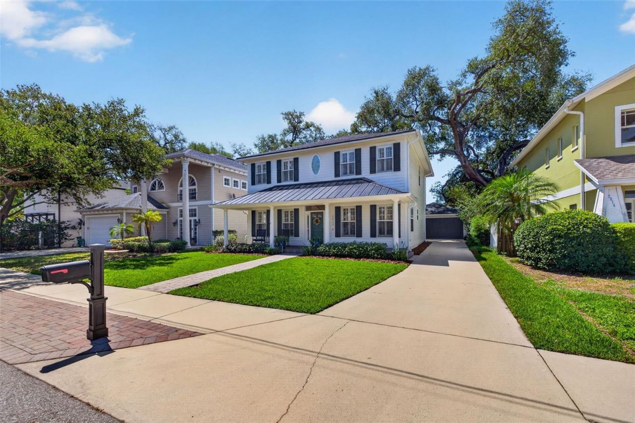 2812 W Paxton Avenue, Tampa, FL 33611 Photo