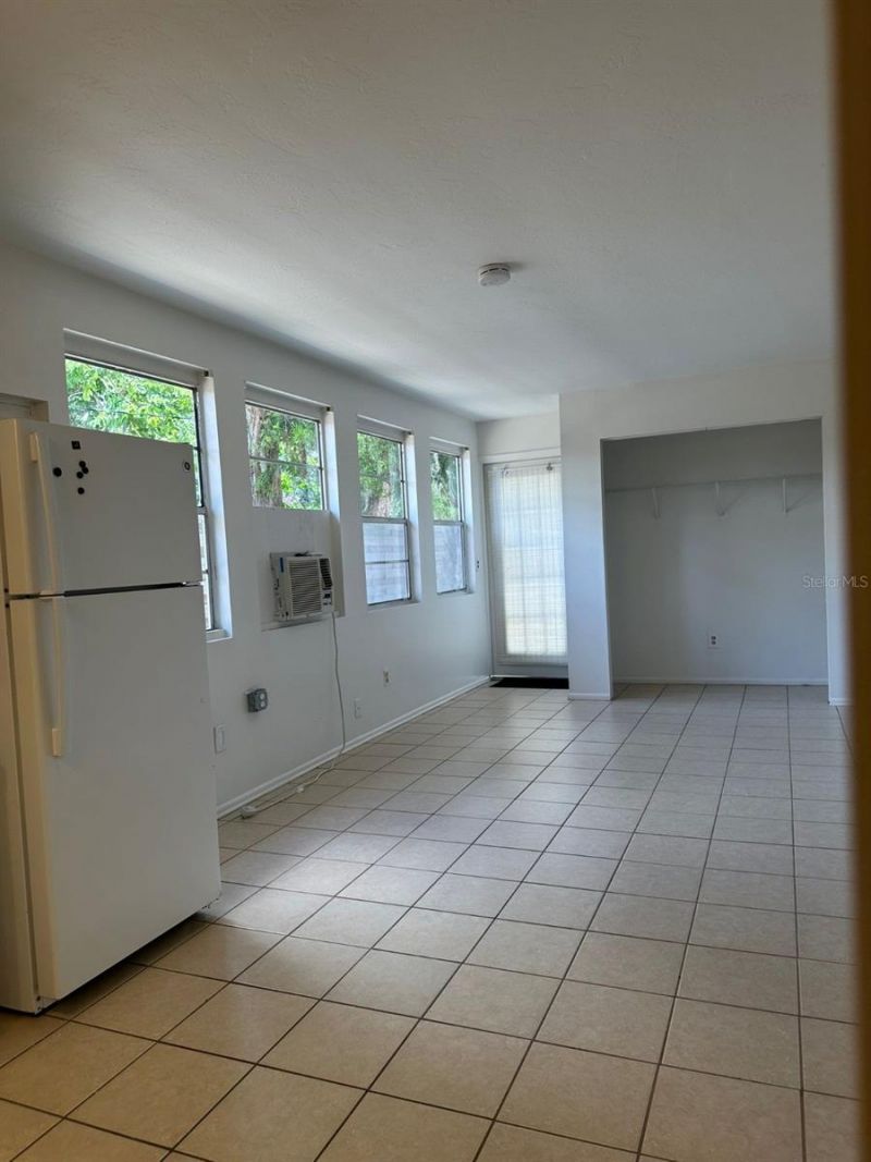 2574 Hawthorne Street, Sarasota, FL 34239 Photo