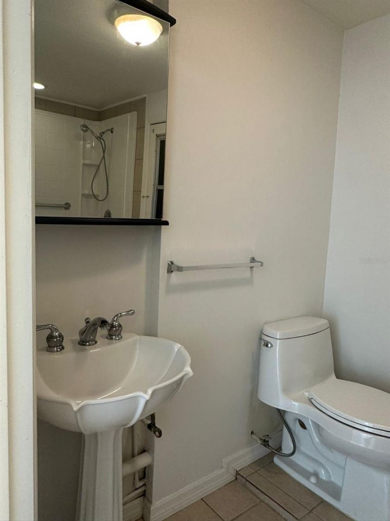 2574 Hawthorne Street, Sarasota, FL 34239 Photo