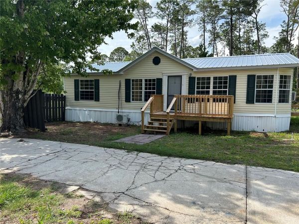 2585 VISTA PARK DRIVE , DELAND, FL 32724