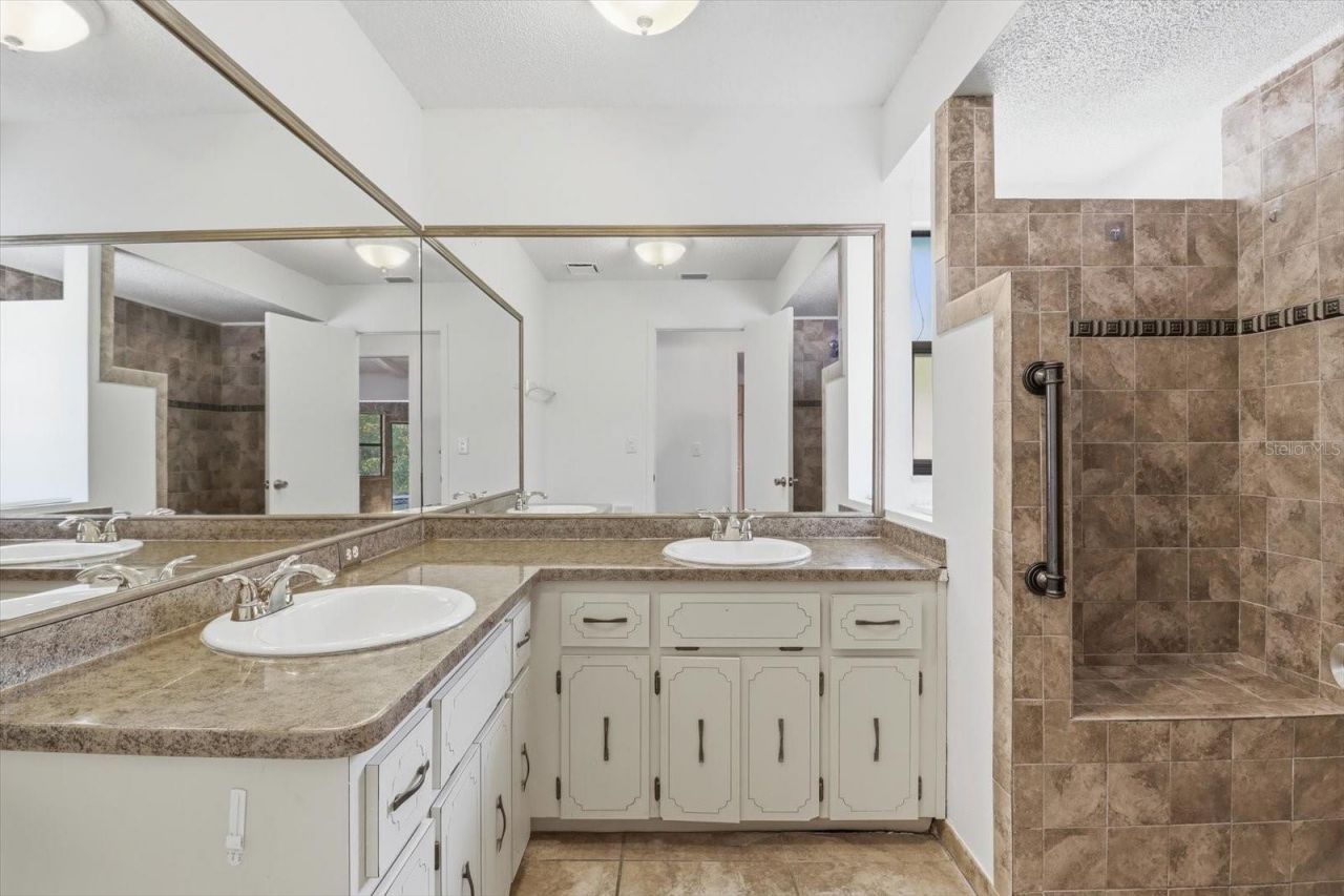 8464 Delaware Drive , Spring Hill, FL 34607 Photo