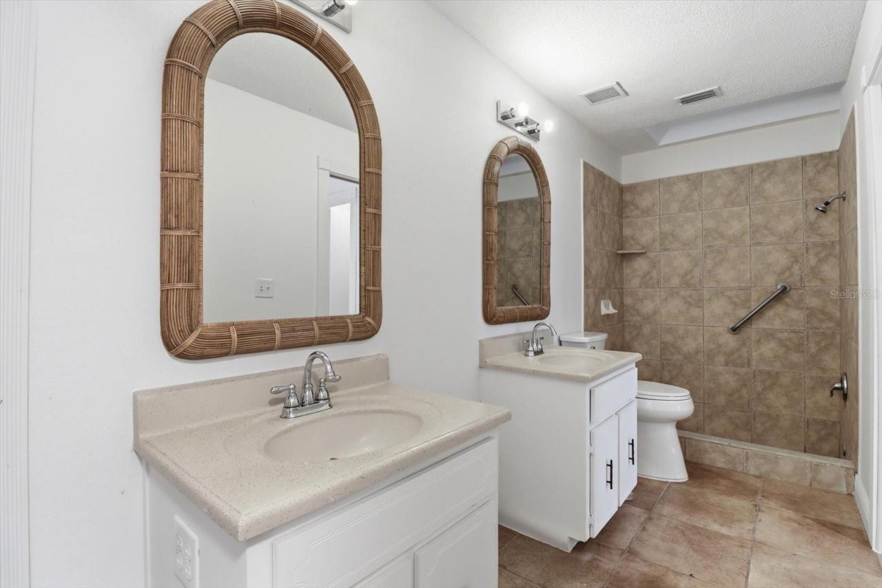 8464 Delaware Drive , Spring Hill, FL 34607 Photo