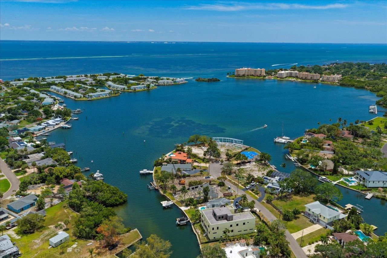 4838 Paradise Way S, Saint Petersburg, FL 33705 Photo
