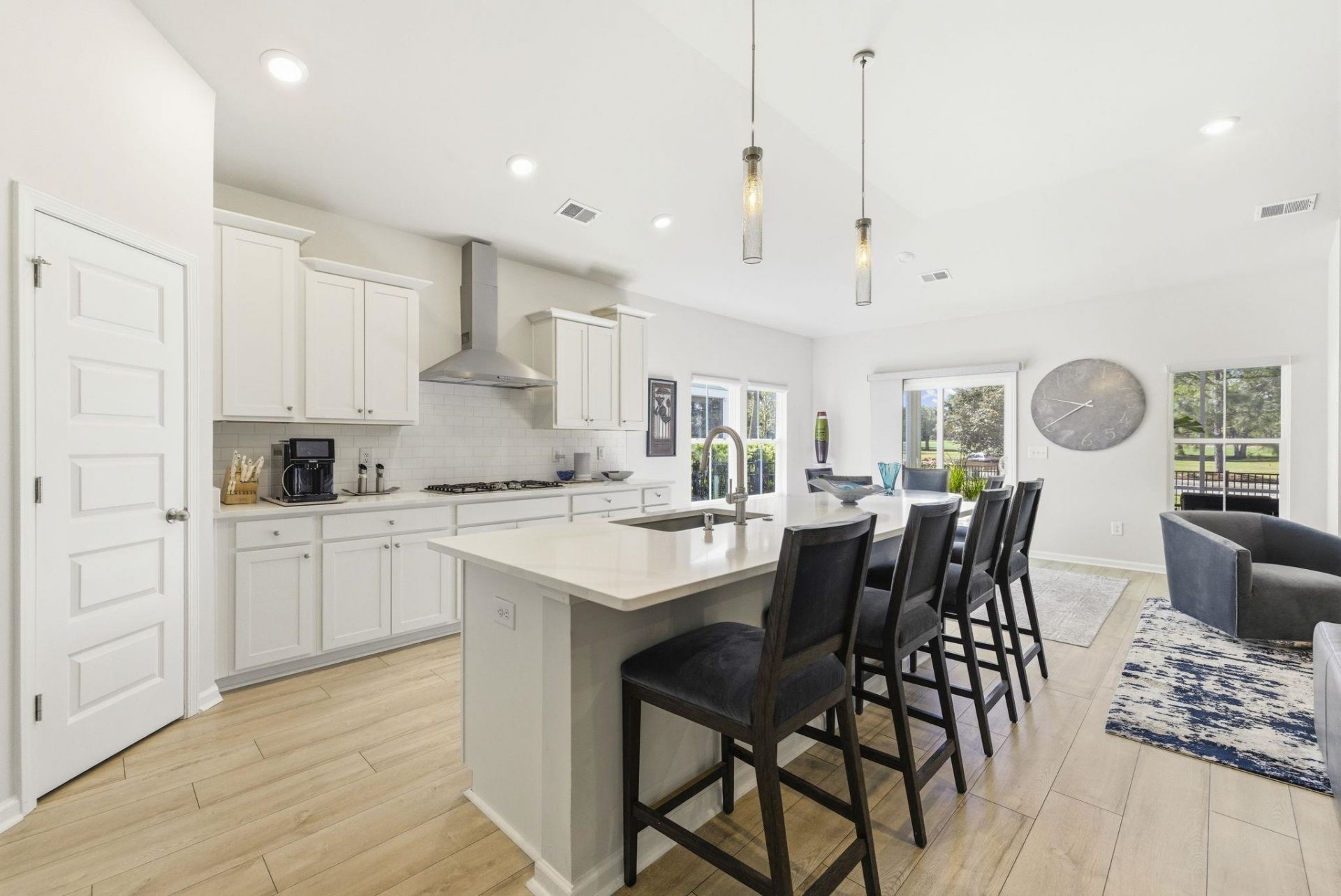 5666 Canary Island Ct. Photo 19