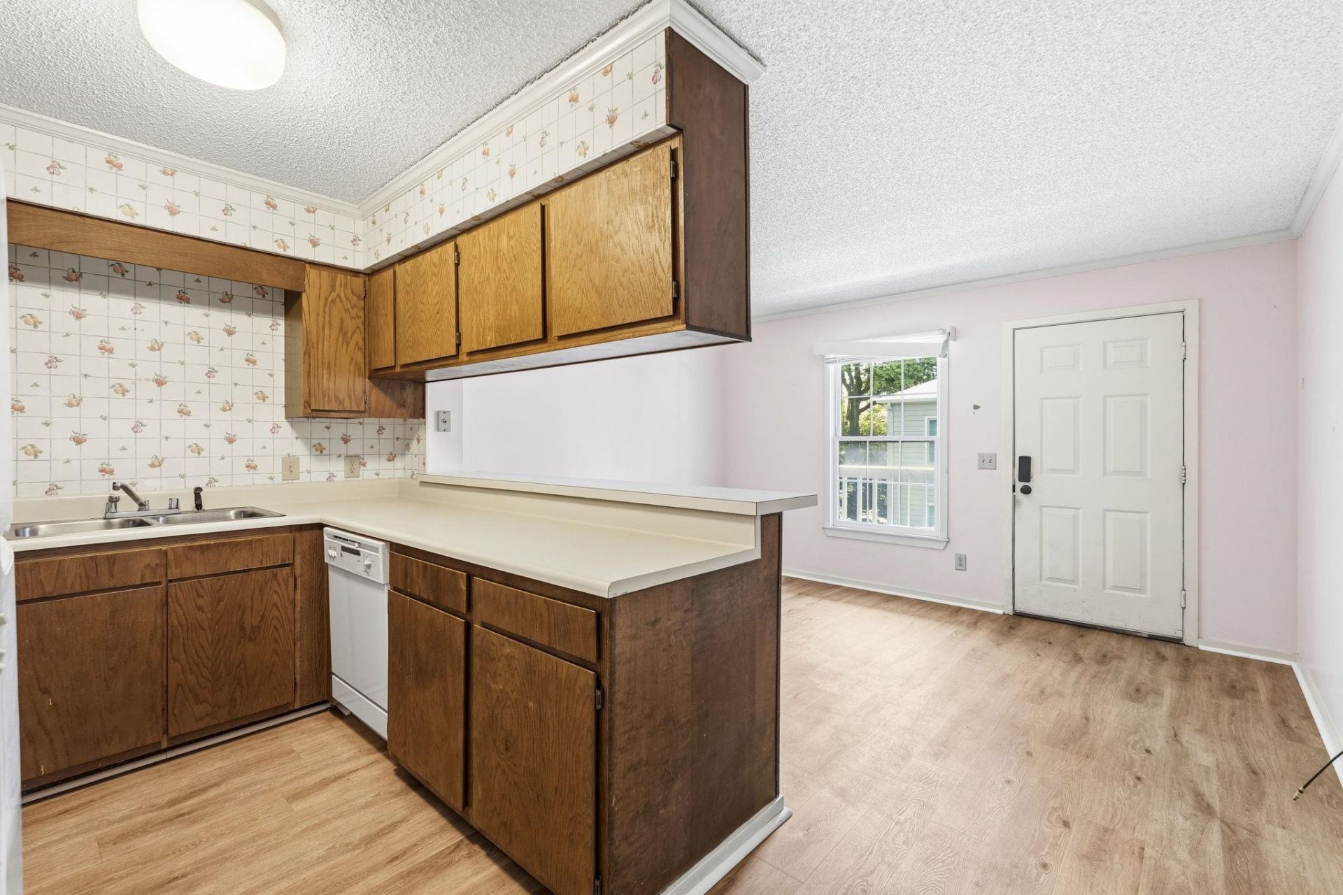 107 Toby Ct.  Photo 5
