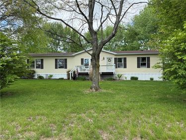 5347 Angela Drive NW, Beach City, OH 44608