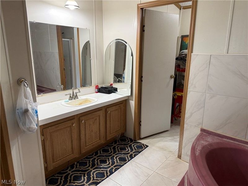 5347 Angela Drive NW, Beach City, OH 44608 Photo 6