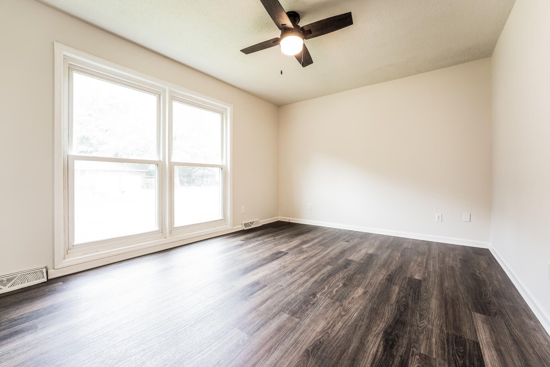 102 Williams Court Photo 10