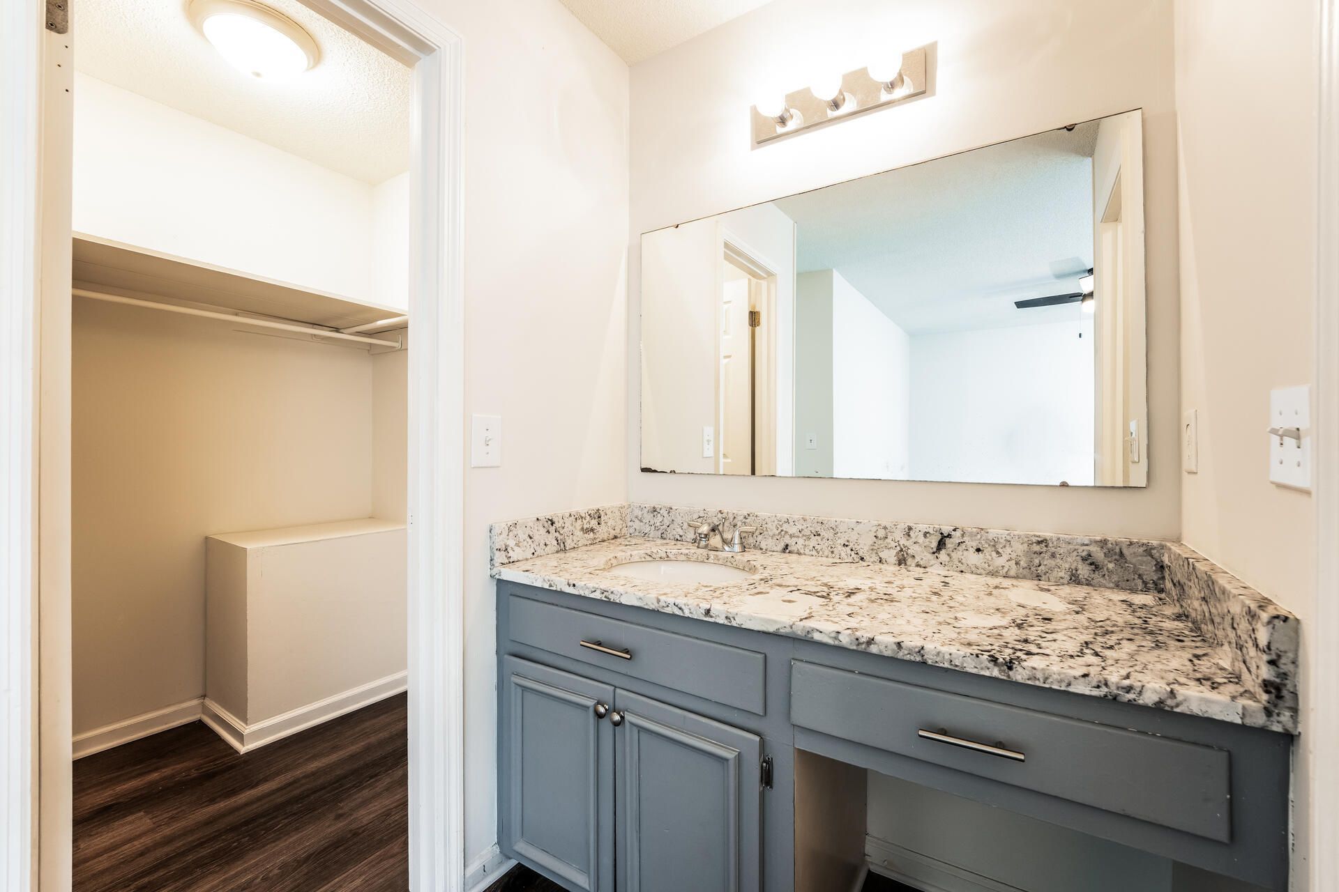 102 Williams Court Photo 12