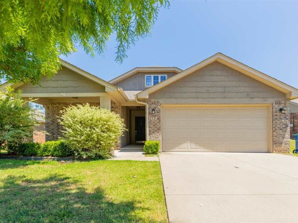 115 N Boardwalk Street, Stillwater, OK 00000