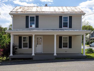 223 W HIGH ST, WOODSTOCK, VA 22664