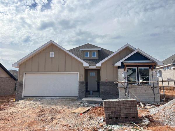 2752 Buckside Street, Springdale, AR 72762