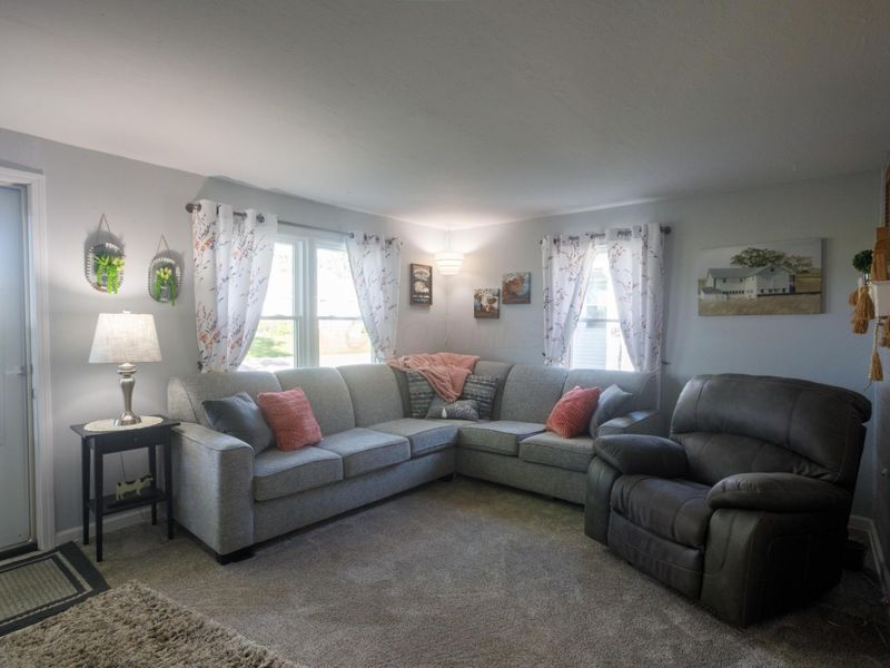 515 Hawthorne Avenue, London, OH 43140 Photo 6