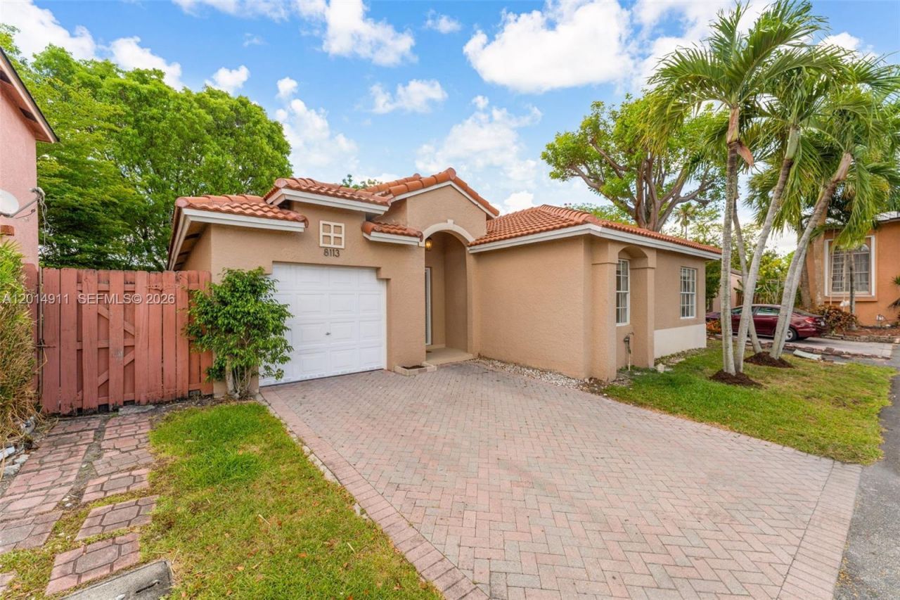8113 SW 157 Ct, Miami, FL 33193 Photo