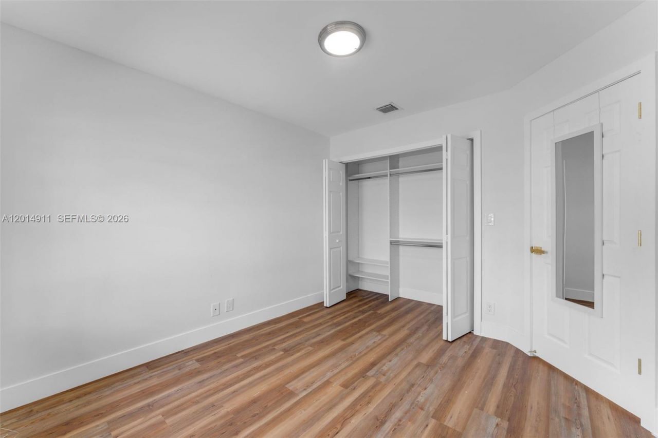8113 SW 157 Ct, Miami, FL 33193 Photo
