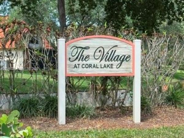 8172 S Coral Cir , North Lauderdale, FL 33068