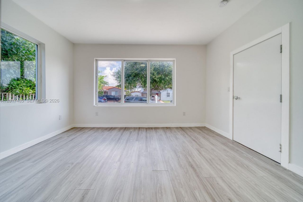 2352 SW 5th St , Unit 2, Miami, FL 33135 Photo