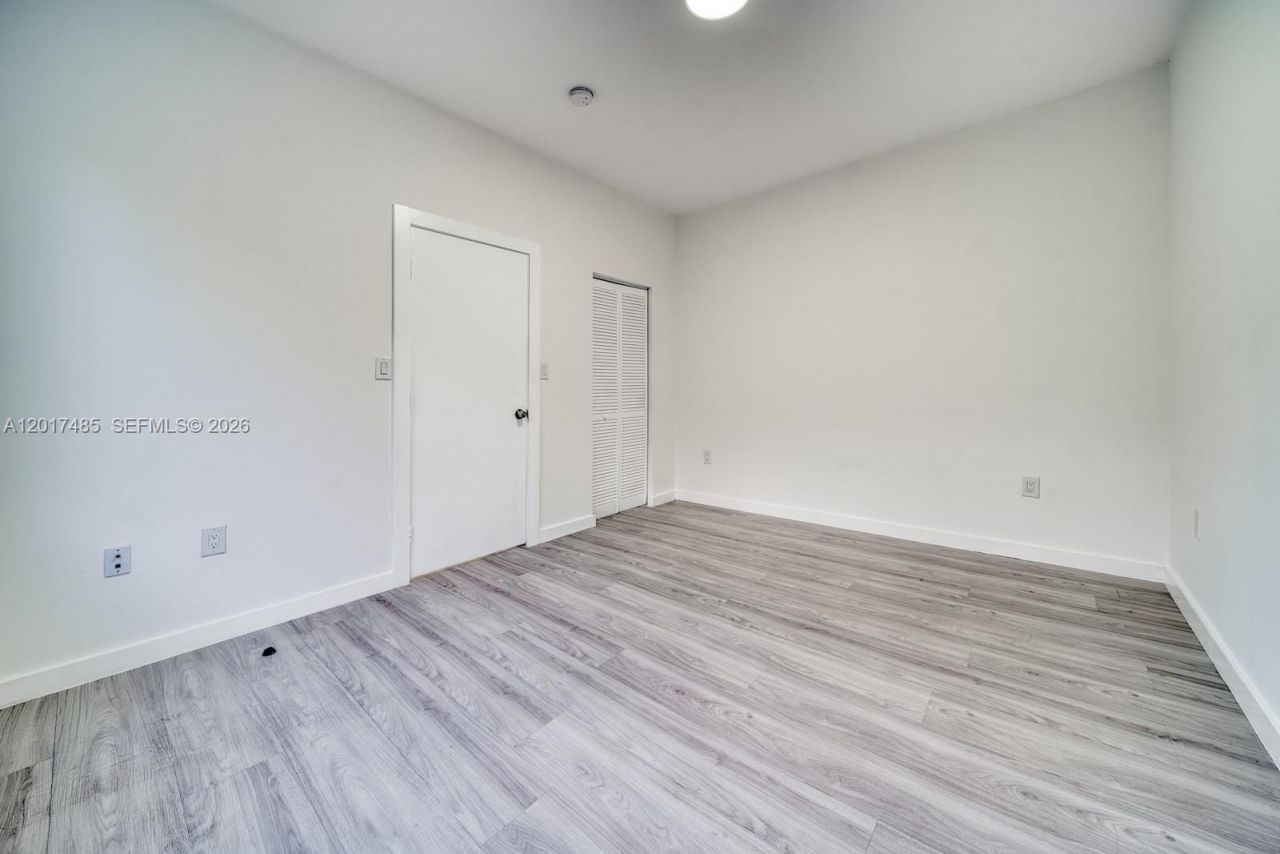 2352 SW 5th St , Unit 2, Miami, FL 33135 Photo