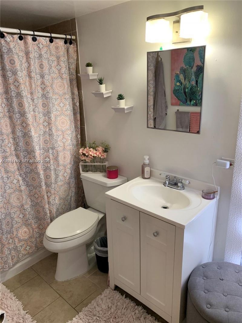 210 SW 11th St , Unit 204, Miami, FL 33130 Photo