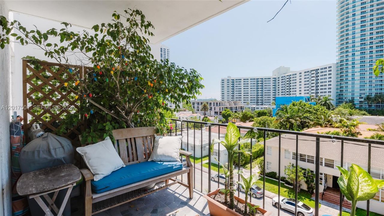 1455 West Ave, Unit 603, Miami Beach, FL 33139 Photo