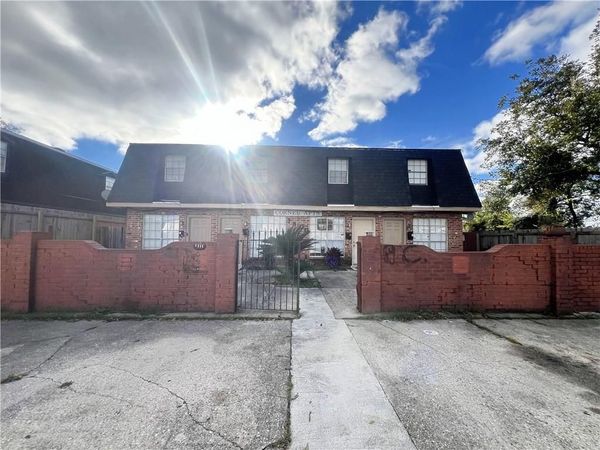 7800 READ Boulevard , Unit C, New Orleans, LA 70127