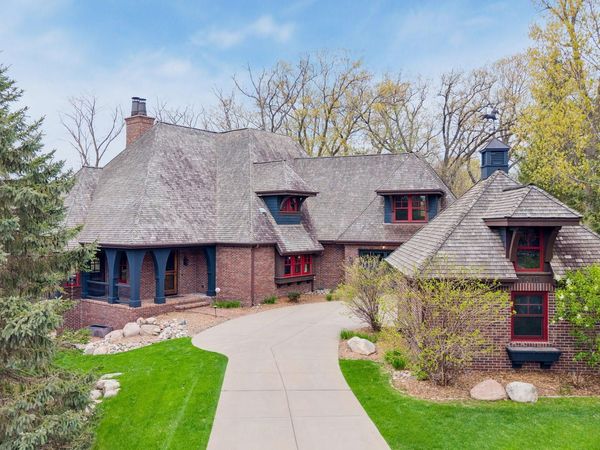 1610 Locust Hills Place, Wayzata, MN 55391