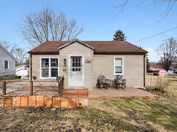 1008 W Grove Street, Greenville, MI 48838