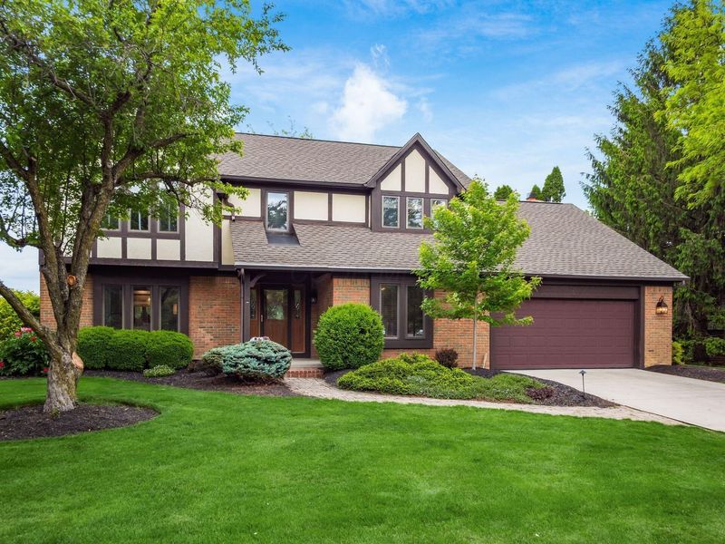 8638 Davington Drive, Dublin, OH 43017 Photo 3