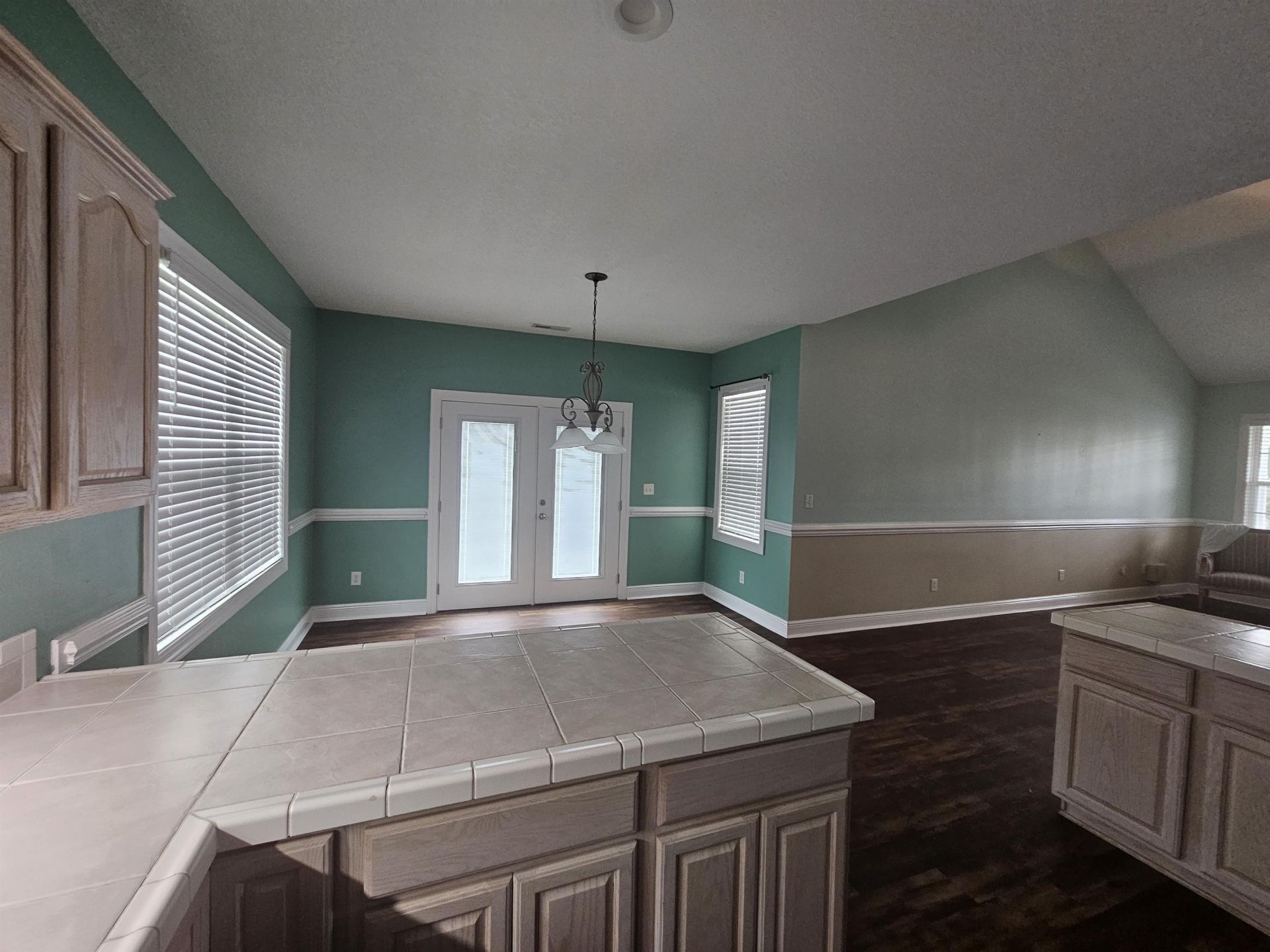 1028 Cherry Tree Ln. Photo 13