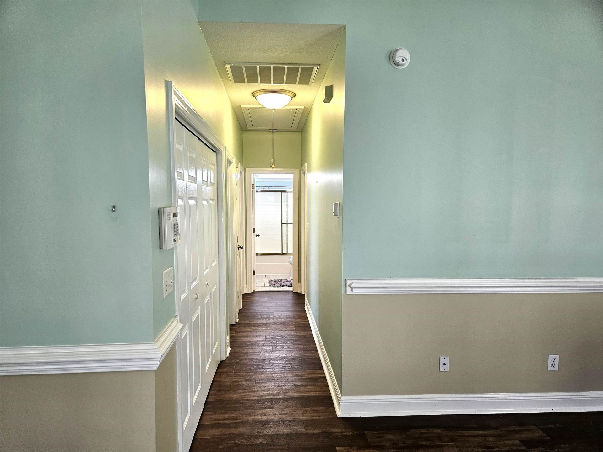1028 Cherry Tree Ln. Photo 14