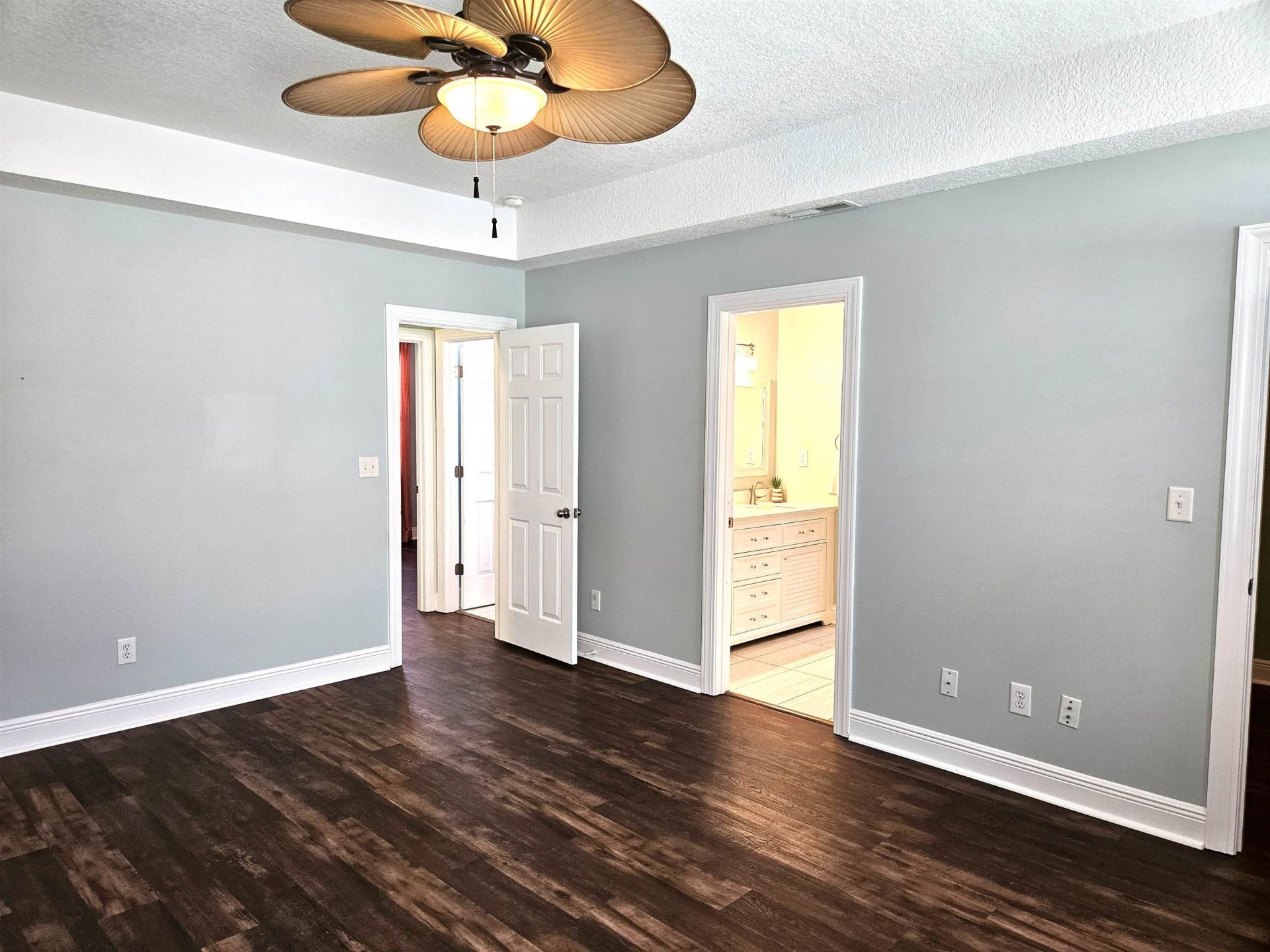 1028 Cherry Tree Ln. Photo 16
