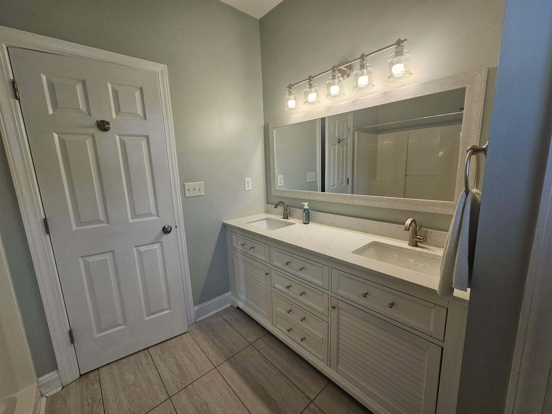 1028 Cherry Tree Ln. Photo 17