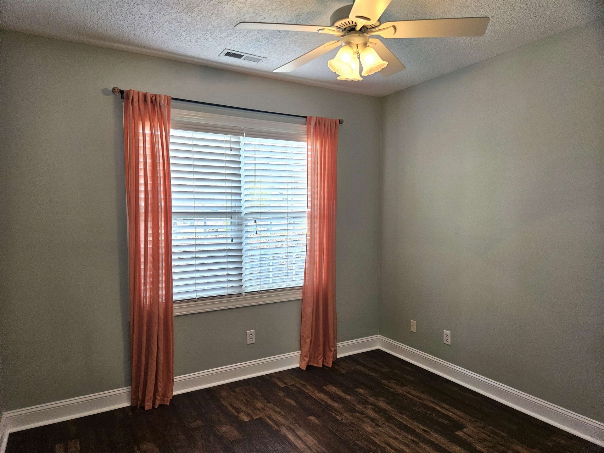 1028 Cherry Tree Ln. Photo 24