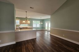 1028 Cherry Tree Ln. photo 4
