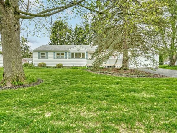 513 Glenview Court , Webster, NY 14580