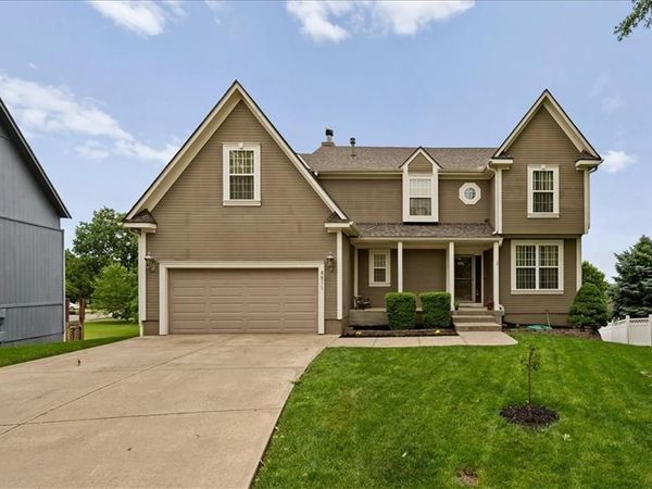 4811 Mund Road, Shawnee, KS 66218