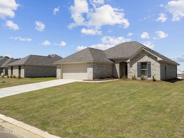 230 Hemingway Circle, Canton, MS 39046