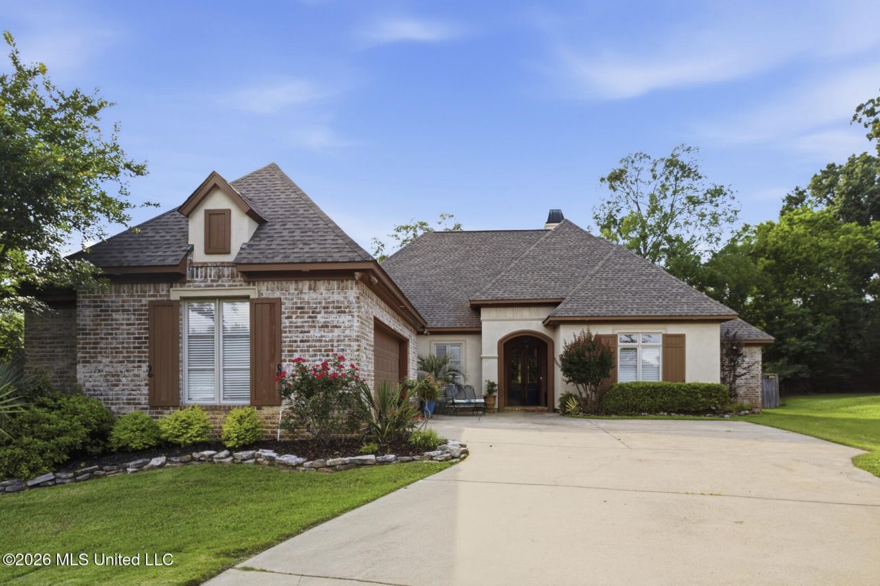 217 Hoy Farms Drive, Madison, MS 39110 Main Photo